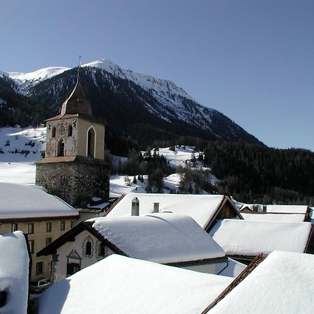 Hotel Weisses Kreuz Bergün Zewnętrze zdjęcie