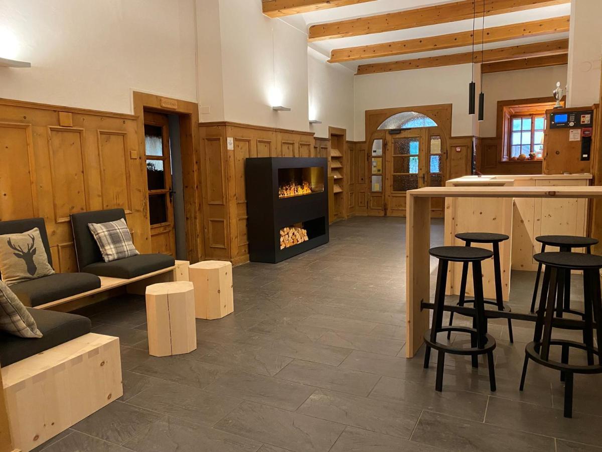 Hotel Weisses Kreuz Bergün Zewnętrze zdjęcie