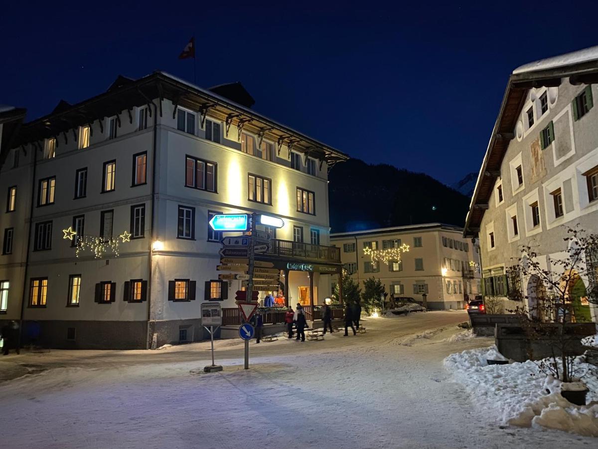 Hotel Weisses Kreuz Bergün Zewnętrze zdjęcie